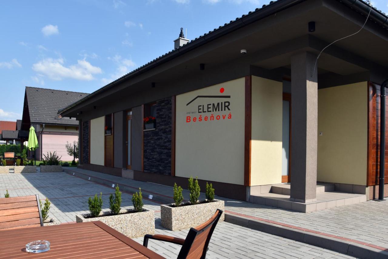 Apartmán Elemir Bešeňová Exteriér fotografie