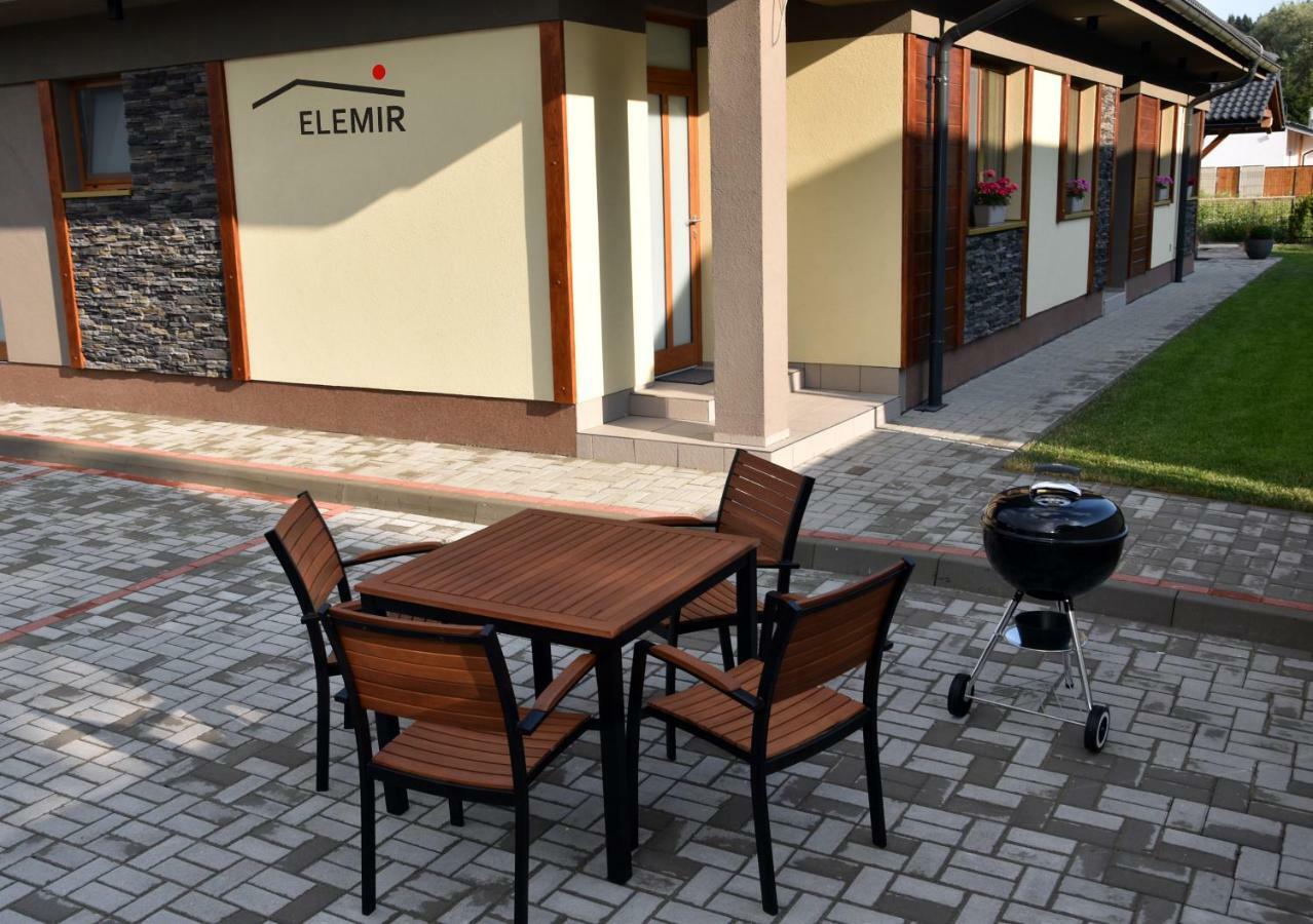 Apartmán Elemir Bešeňová Exteriér fotografie
