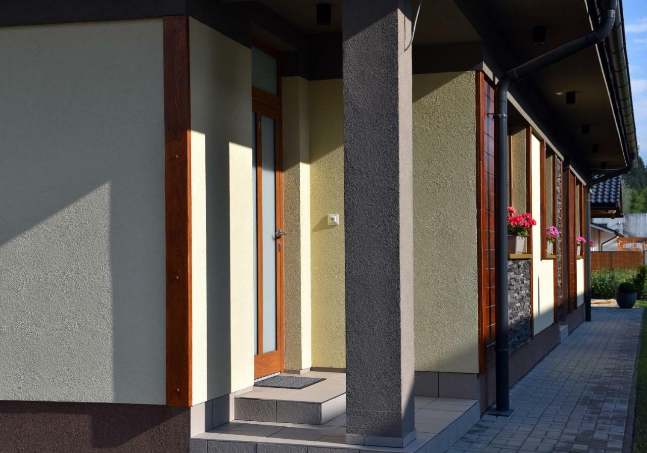 Apartmán Elemir Bešeňová Exteriér fotografie