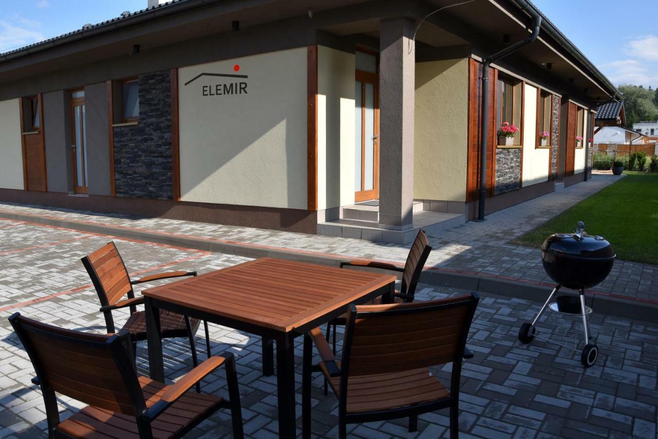 Apartmán Elemir Bešeňová Exteriér fotografie