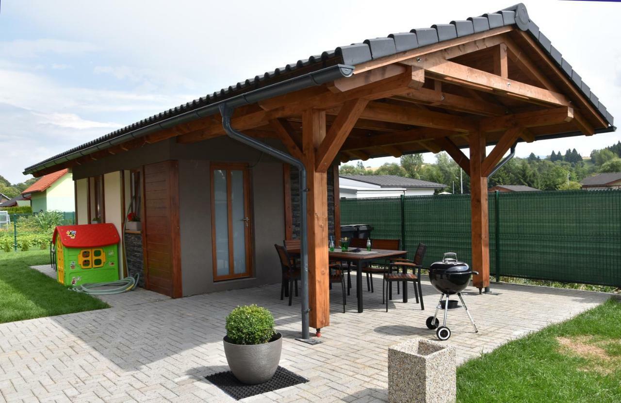 Apartmán Elemir Bešeňová Exteriér fotografie